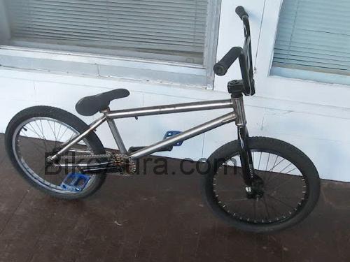 Kink Apex avaliação e ficha técnica